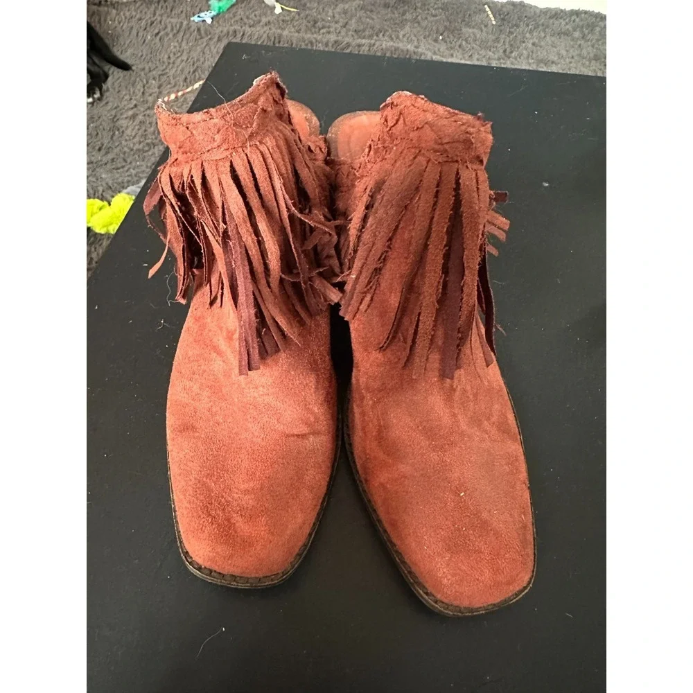Coconuts by Matisse Red Fringe Booties‎ in 9